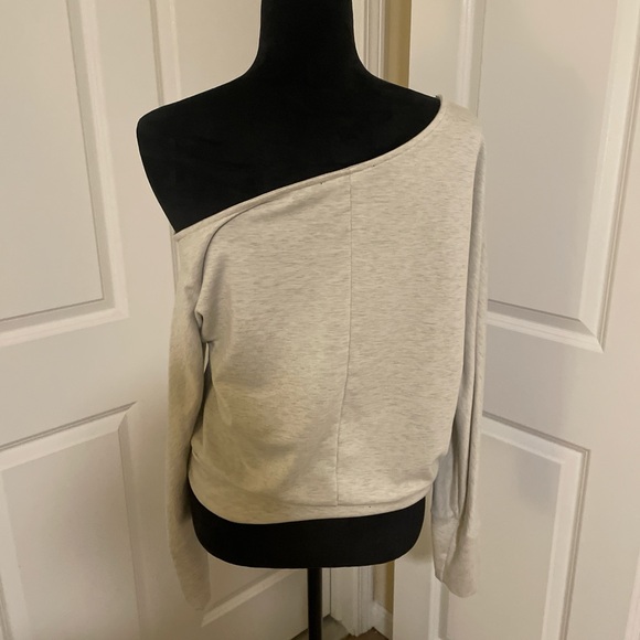 Lulus Gray Off Shoulder Top - Size M - Picture 2 of 5